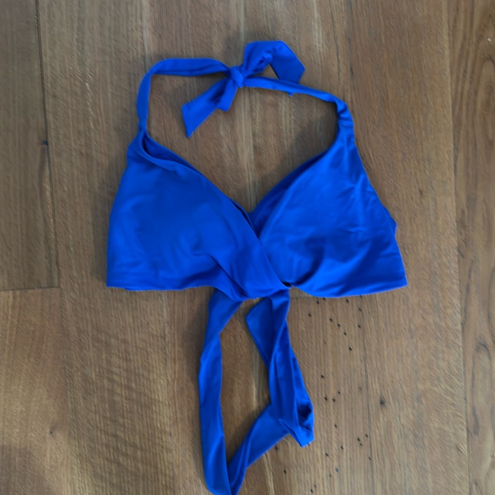 Athleta Wrap Bikini Top